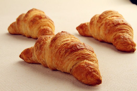 酥皮牛角可颂的做法