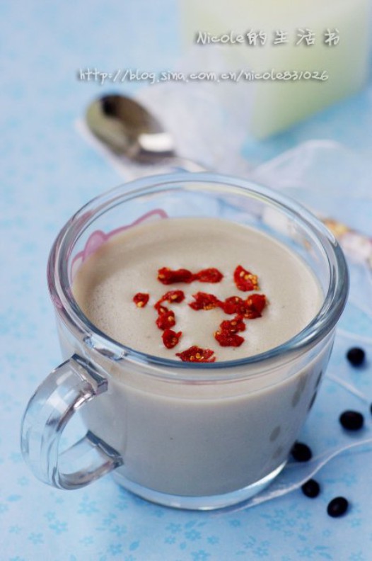 ��ɫ���ո�������