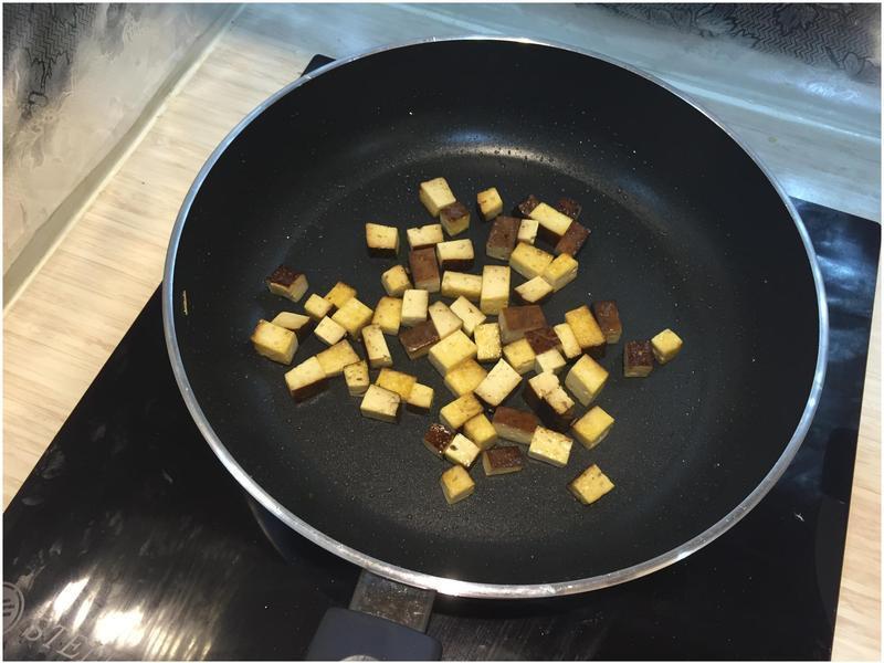 ���ζ�����������