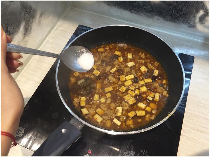 ���ζ�����������