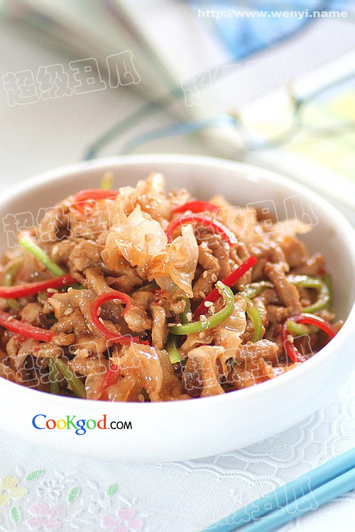 银耳炒肉丝的做法