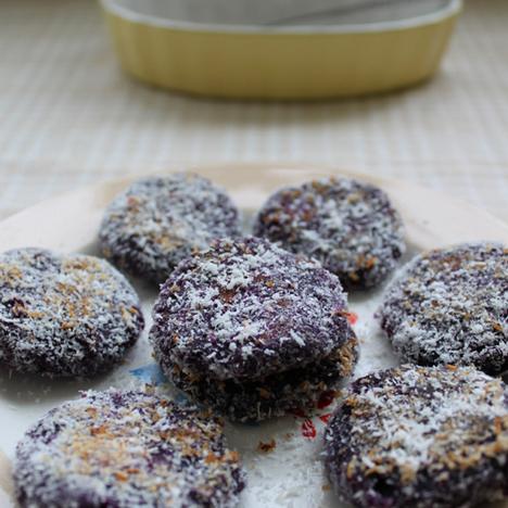 Cheers with sizzle—喜悦烹饪之椰香紫薯饼的做法