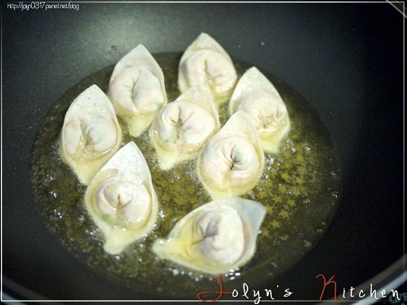 ��ը�������ͷ���ӵ�����