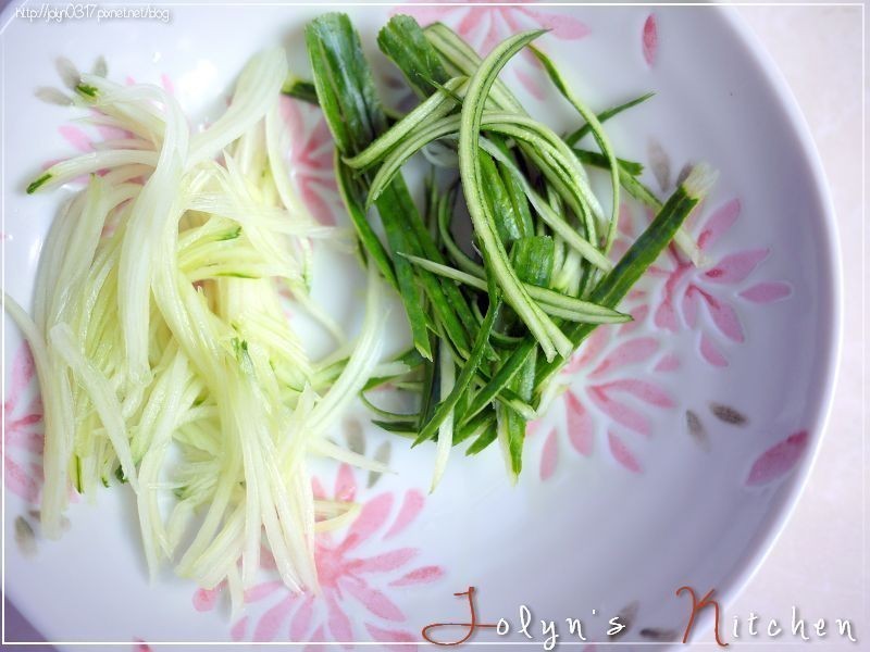 ��ը�������ͷ���ӵ�����