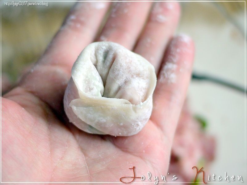 ��ը�������ͷ���ӵ�����