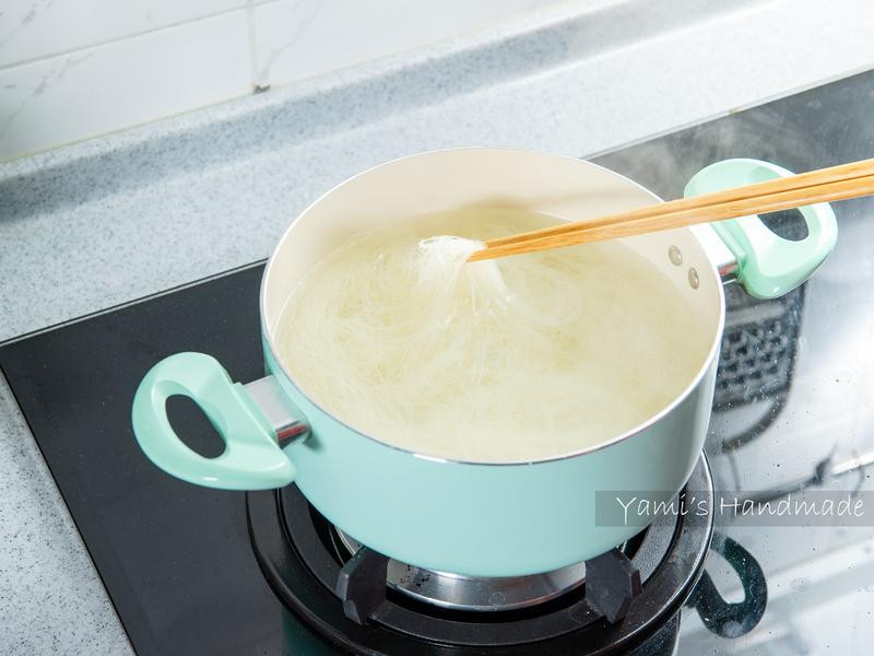 ����˽�����׷۵�����