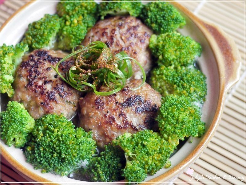 ɰ������ʨ��ͷ������