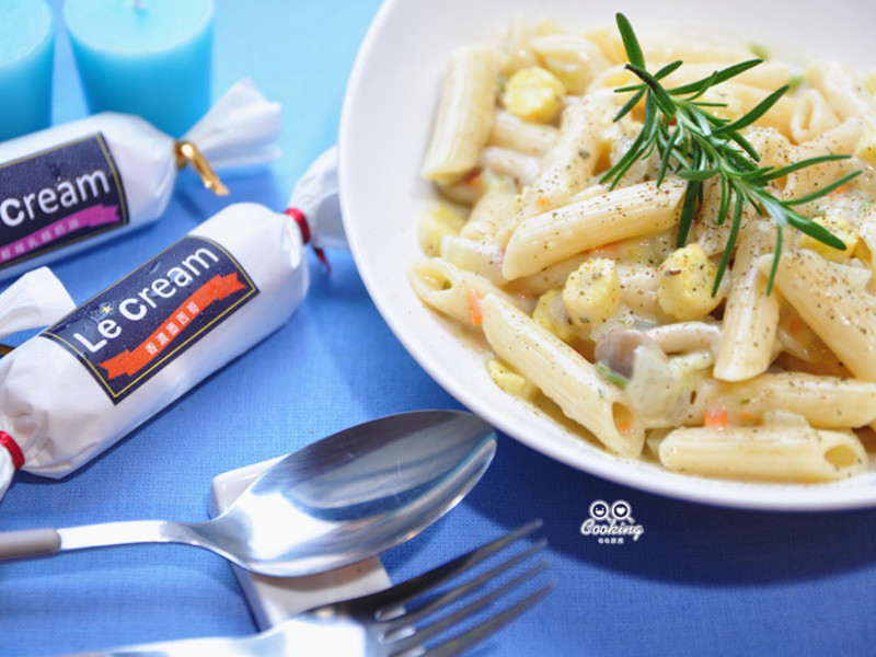 【Le Cream法式手工奶油】迷迭香蒜义大利面的做法