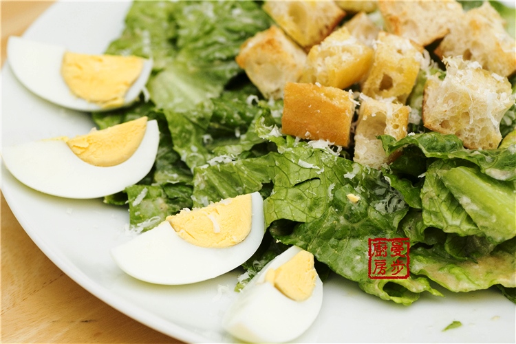 沙拉之王 - 凯撒沙拉的做法