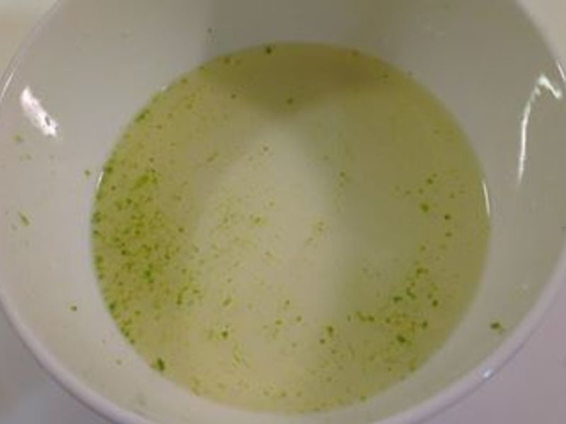 ����ɫ�ס���Ҷ������˾������