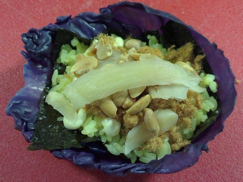 ����ɫ�ס���Ҷ������˾������