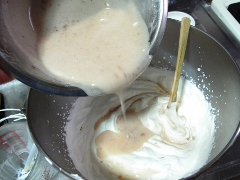 *Re*������޻��ǲ�ݮĽ˹������