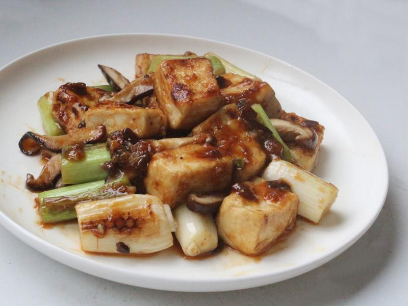 大葱豆腐辛辣炒的做法