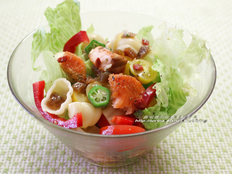 梅醋鲑鱼冷面沙拉的做法