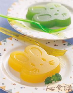 双色果冻的做法