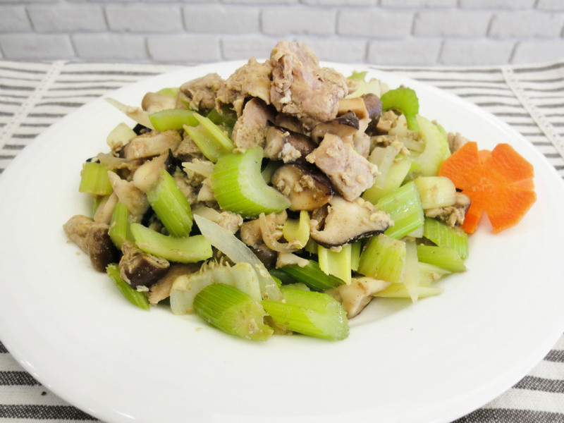 香煎滑嫩鸭菲力:熊小妹上菜囉的做法