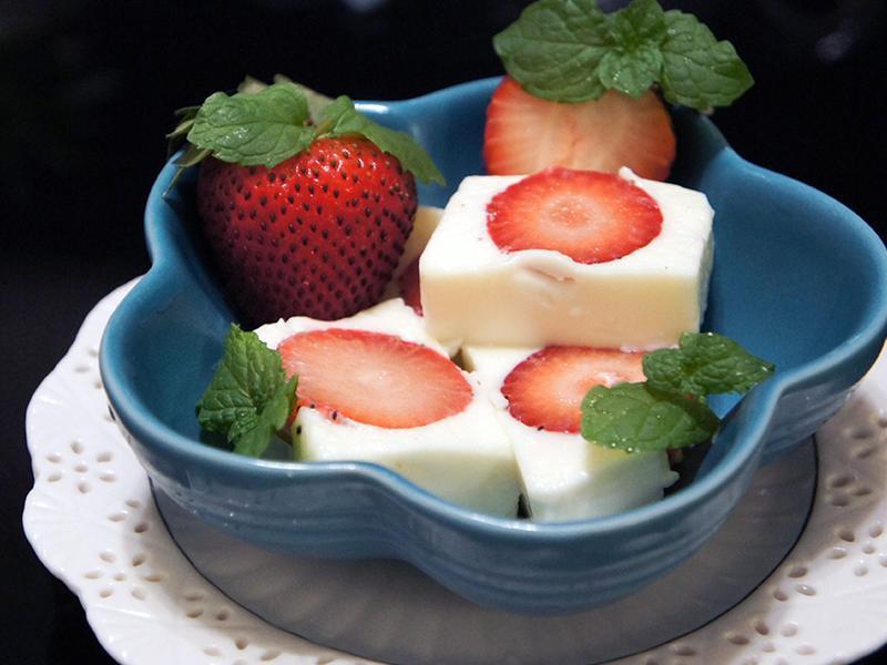 草莓奶冻【简单.易学.超好吃】的做法