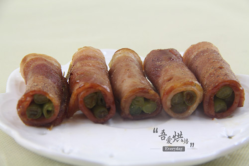 吃货麻麻,梦幻培根卷豆角佳肴的做法