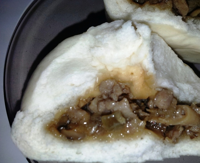 香菇鲜肉包子(中种法发面)的做法