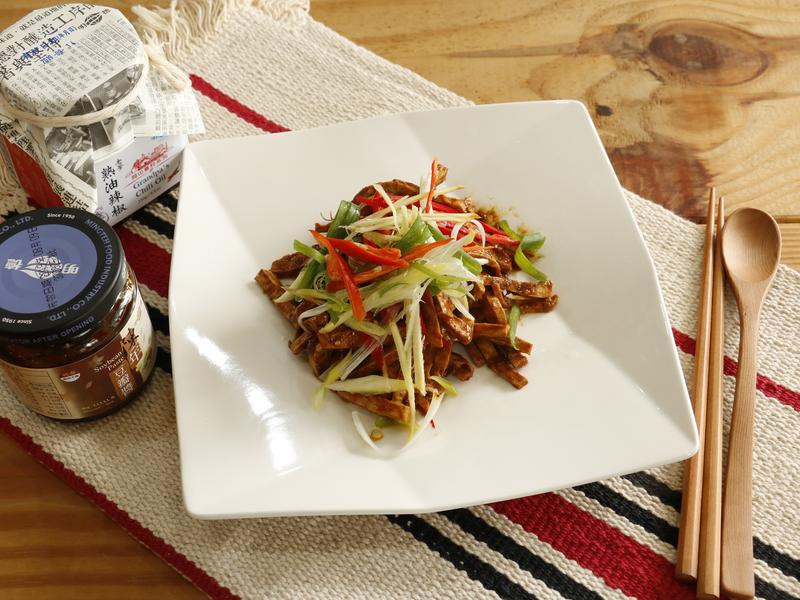 ���轷�鶹�ɵ�����