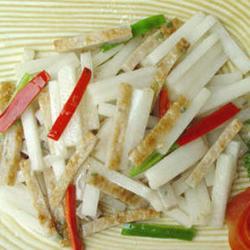 萝卜炒鱼崧的做法