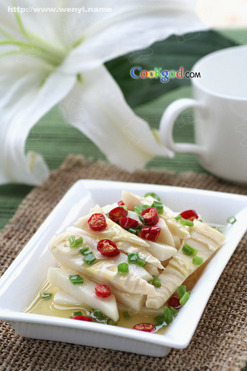 油泼鲜笋的做法