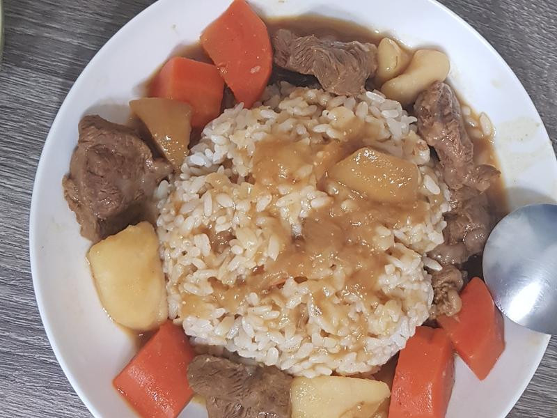 心血来潮牛肉咖哩的做法