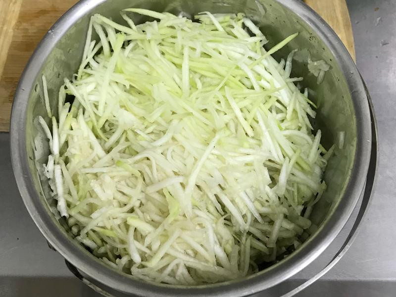 �˹϶��۵�����