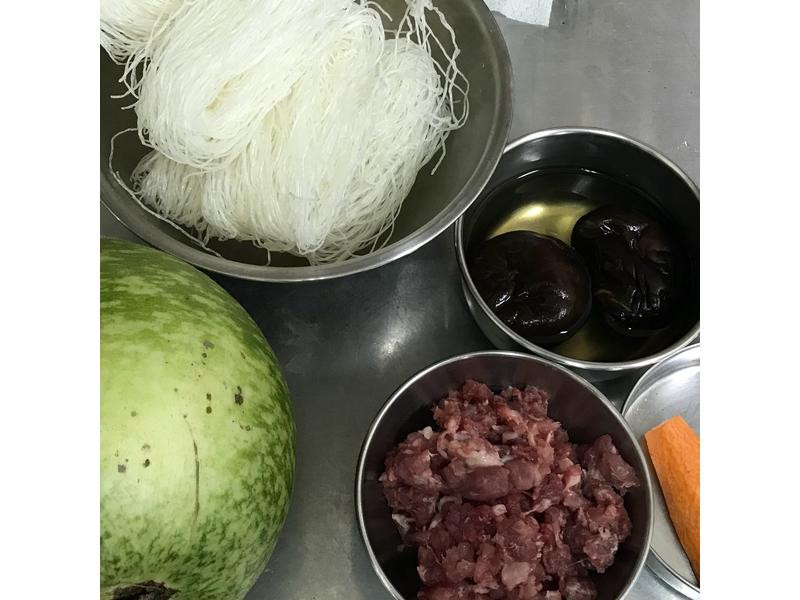 �˹϶��۵�����