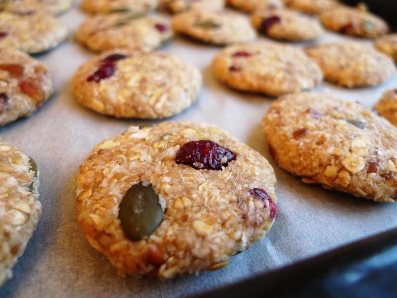 综合果仁燕麦饼干的做法