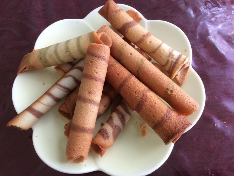烟卷饼干的做法