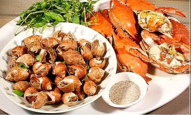 ������é��  �������з������