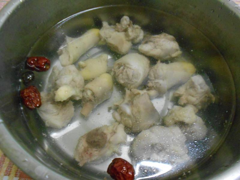 �ڷҵ�С����--��֦����������