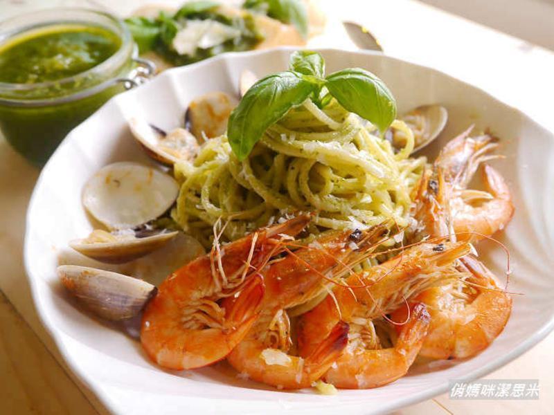 青酱海鲜义大利面的做法