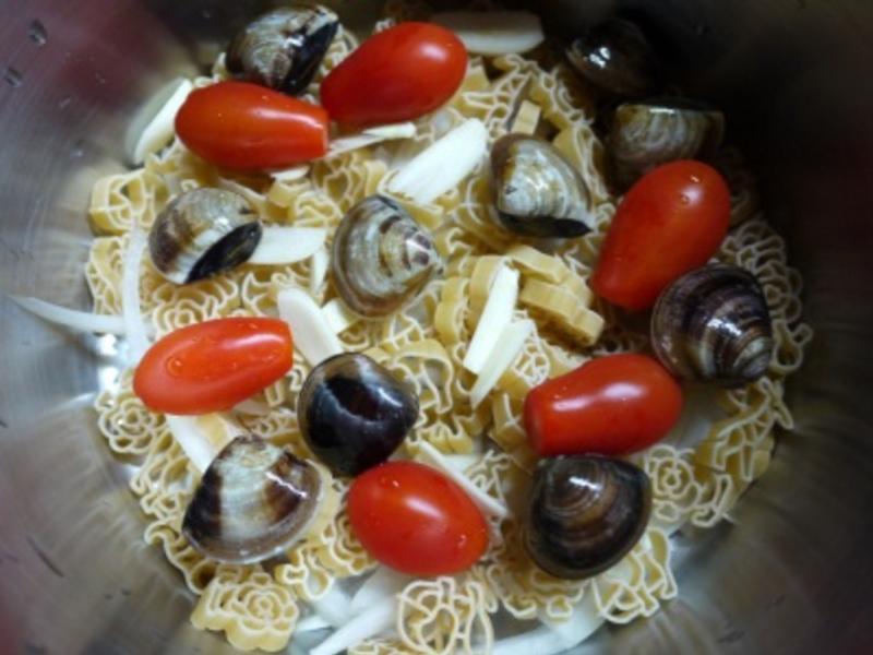 �����~����������������