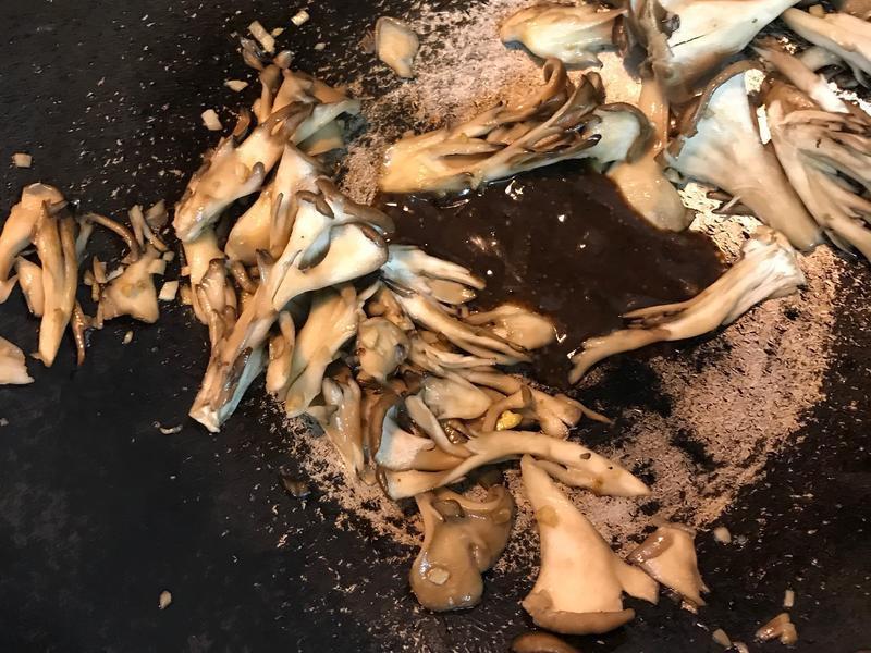 �ں��������ײİ������