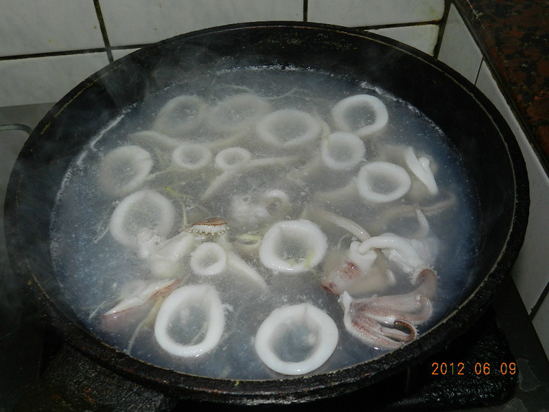 ��ζ͸�������