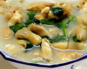 菠菜炖猪蹄的做法