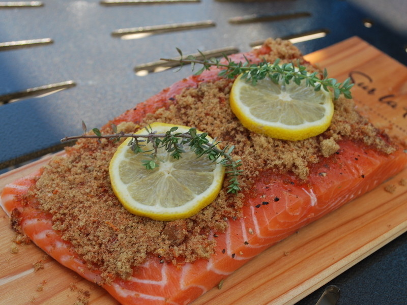 贝儿实验室。西洋杉烤鲑鱼的做法