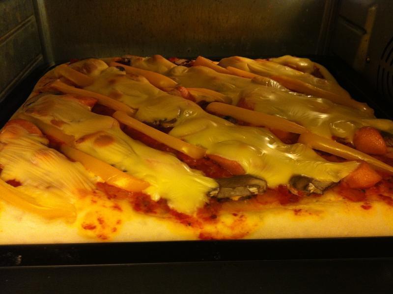 PIZZA ��Q�����Լ���������