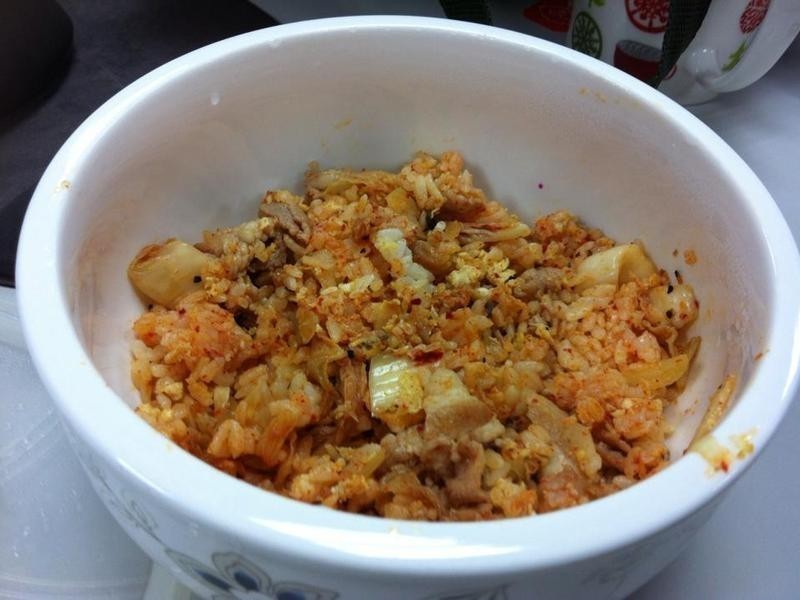 韩式泡菜香辣炒饭的做法