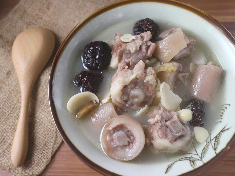 �ٺ�����β��������