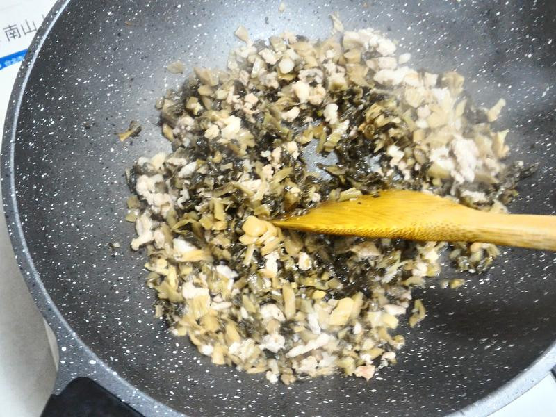 酸菜炒肉末的做法