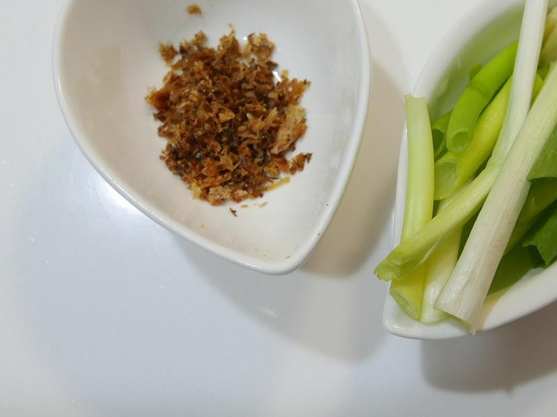 ����ζ�ײ�±������