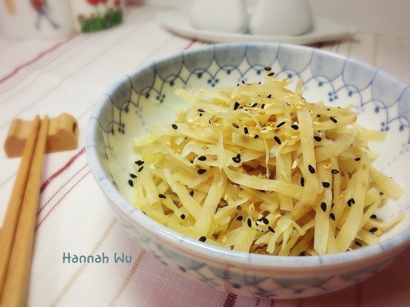 凉拌牛蒡丝的做法