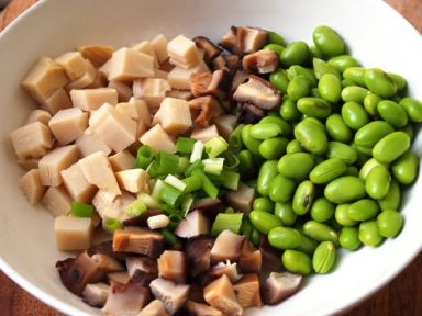 ����ǰ��ʳ�� �C��������������ë��������