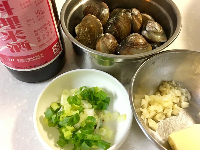 �������͸��۵�����