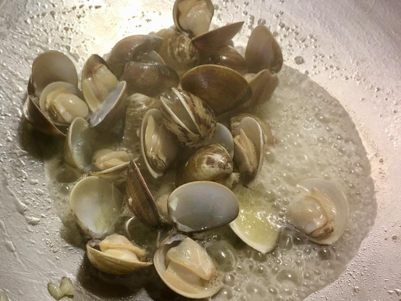 �������͸��۵�����