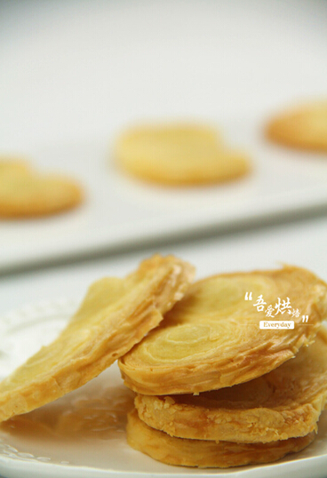 家庭自制蝴蝶酥的做法