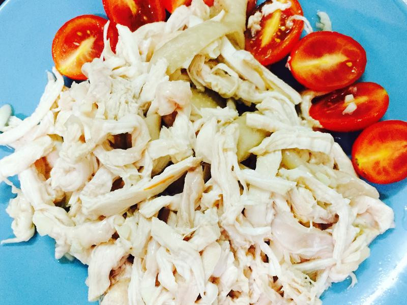 夏日凉拌鸡丝的做法